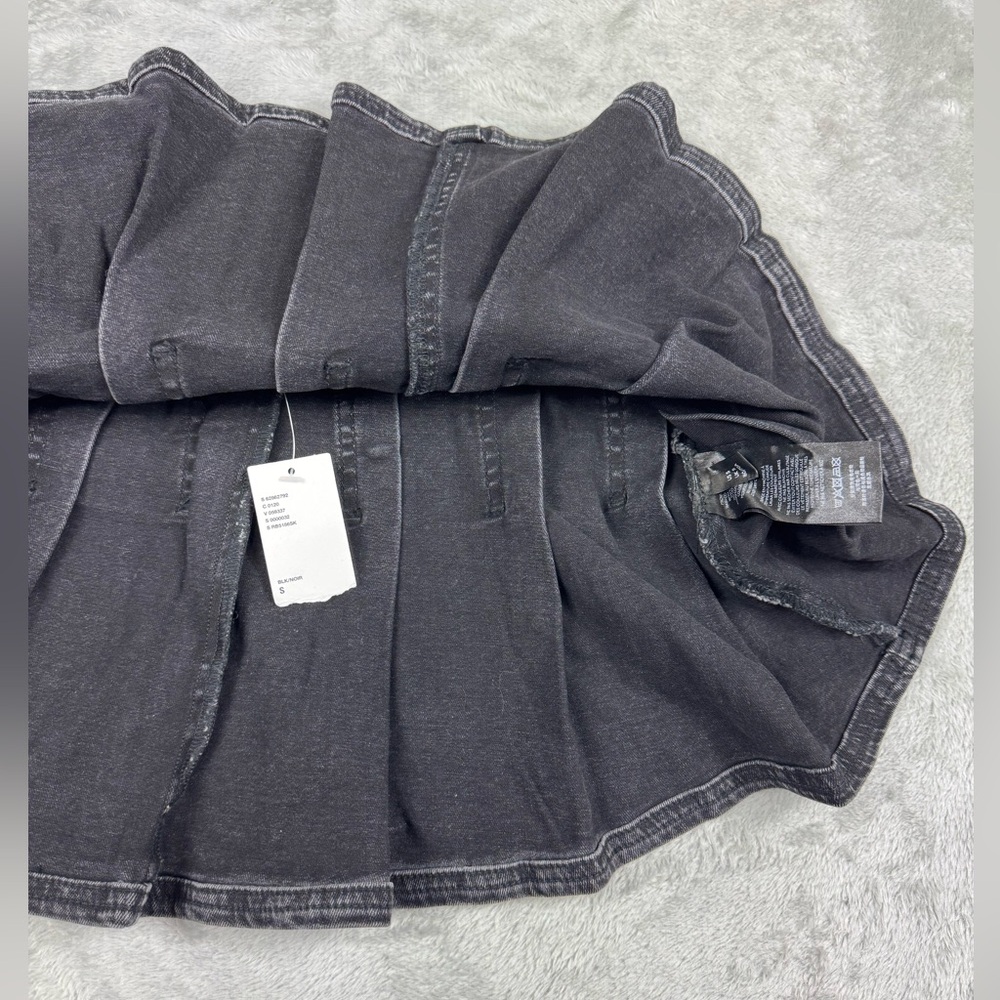 BDG Urban Outfitters Washed Black Button Kilt pleated skirt Sz S NWT Y2K Vibes - Picture 6 of 10